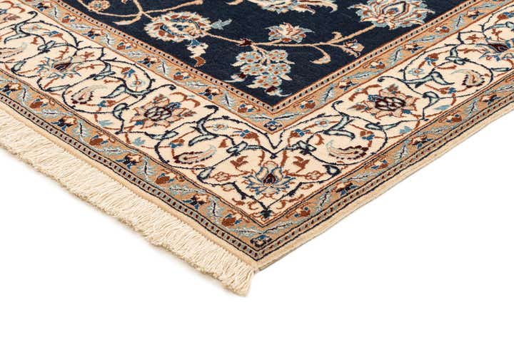 4' 4 x 6' 11 Hand Knotted Nain Rug