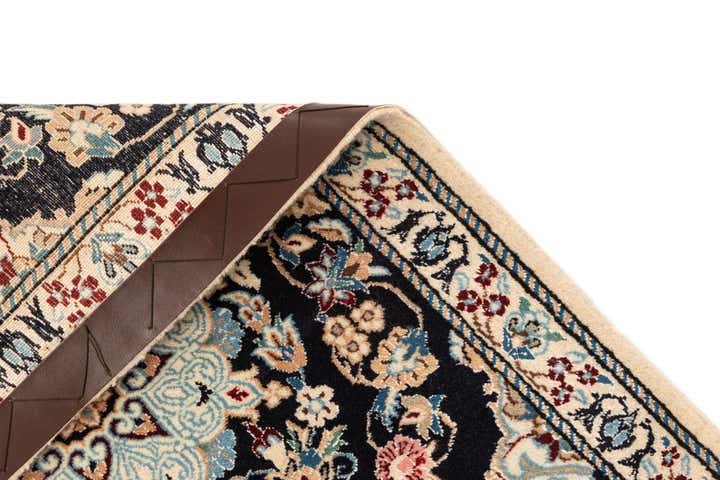 1' 9 x 2' 6 Hand Knotted Nain Rug