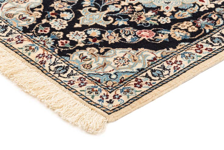 Detail image of 1' 9 x 2' 6 Hand Knotted Nain Rug