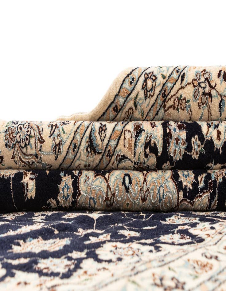 Detail image of 6' 8 x 10' 7  Hand Knotted Nain Rug