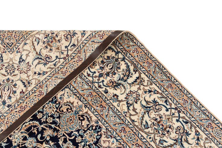 Detail image of 10' 3 x 13' 7 Hand Knotted Nain Rug