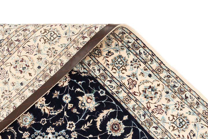 5' 1 x 7' 9 Hand Knotted Nain Rug