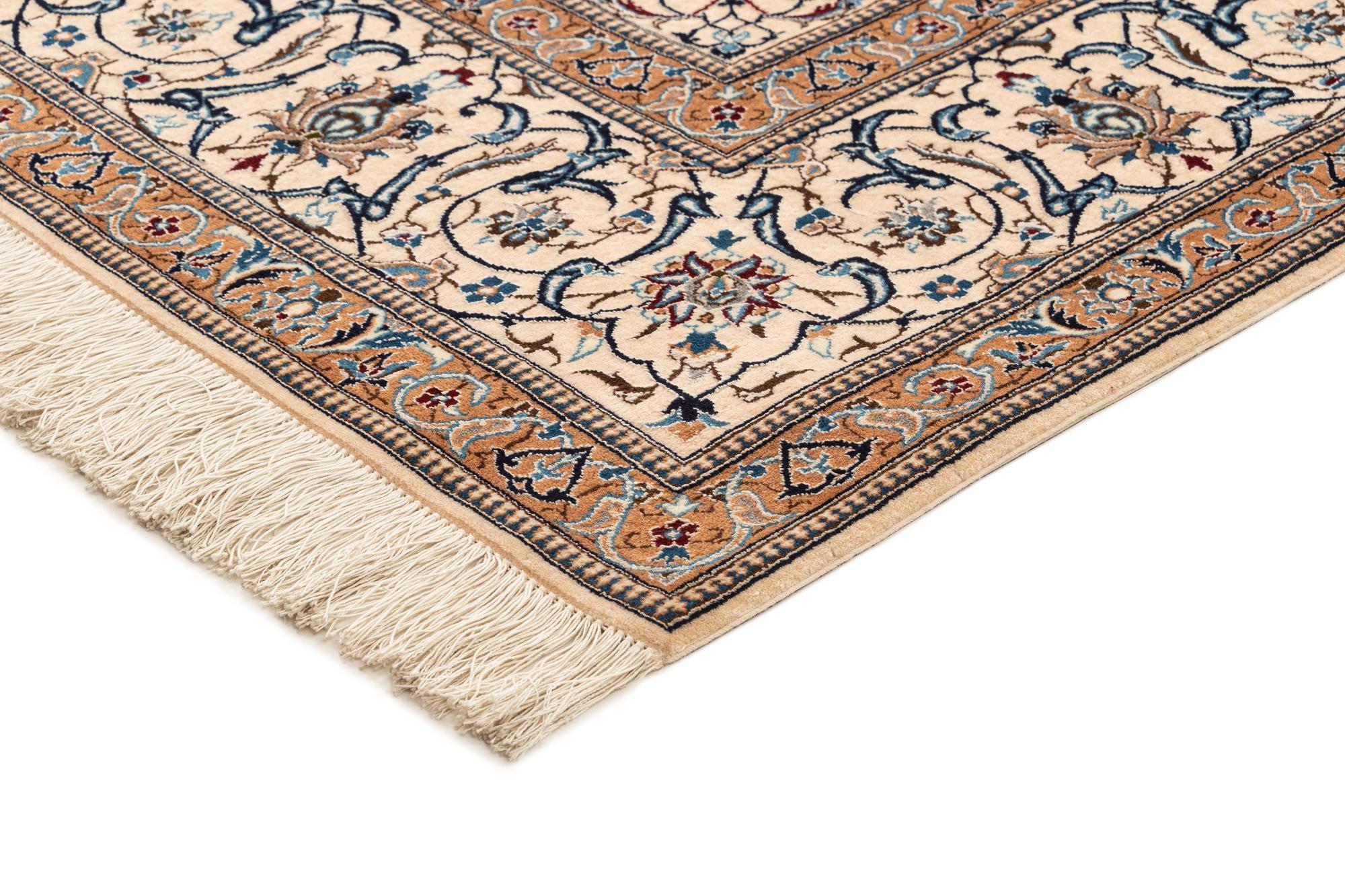 5' 6 x 8' 3 Hand Knotted Nain Rug
