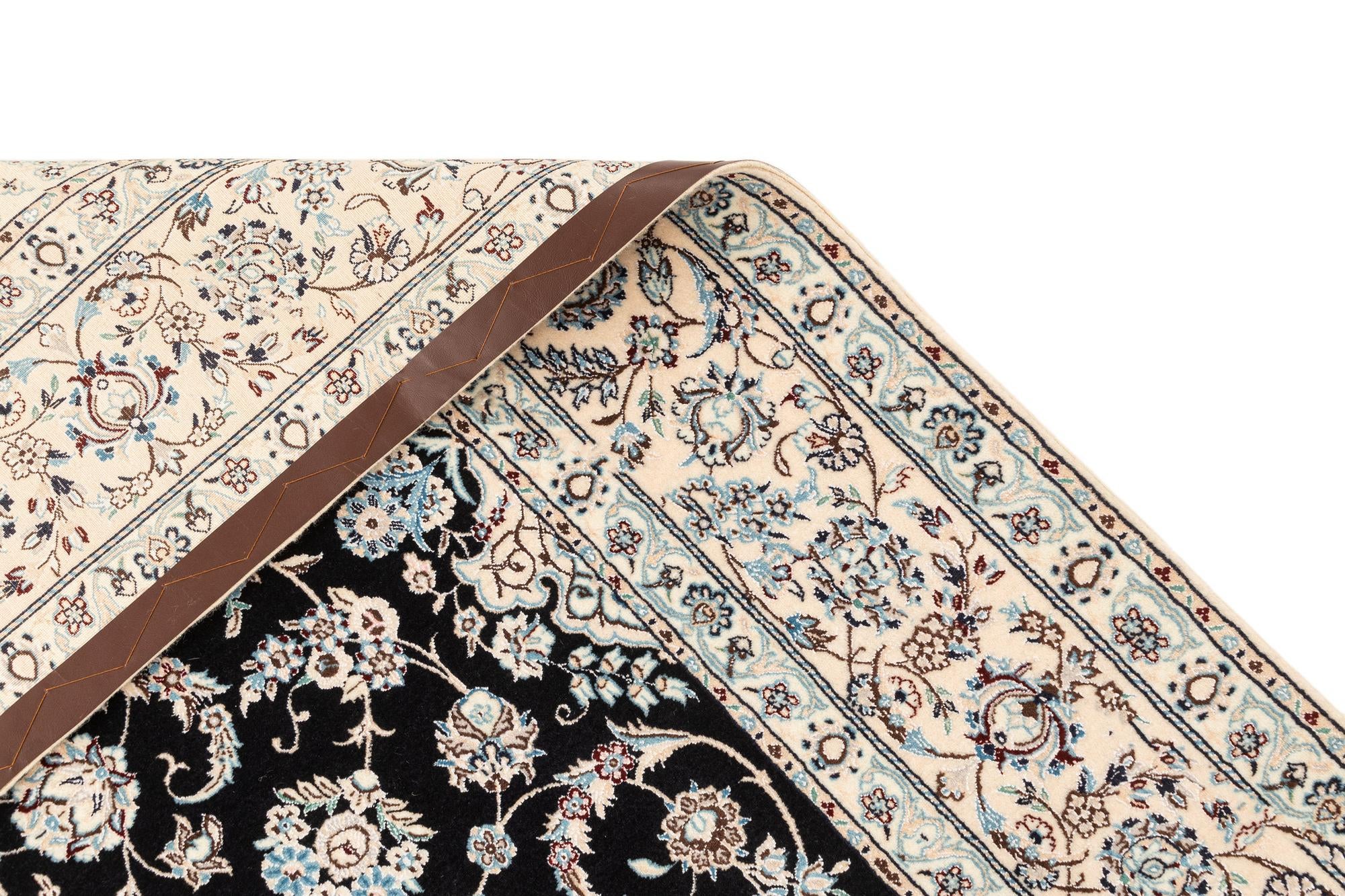 5' 4 x 7' 10 Hand Knotted Nain Rug