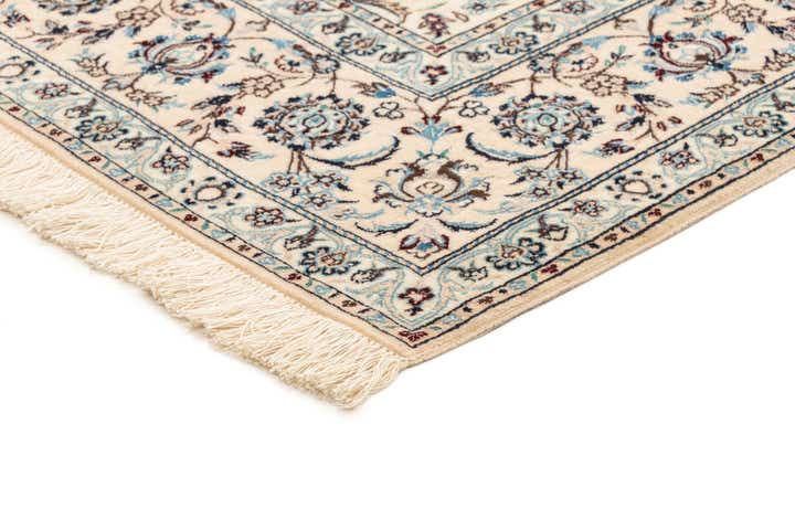 5' 4 x 7' 10 Hand Knotted Nain Rug