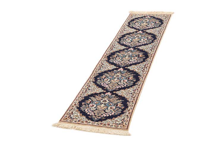 1' 7 x 6' 7 Hand Knotted Nain Rug