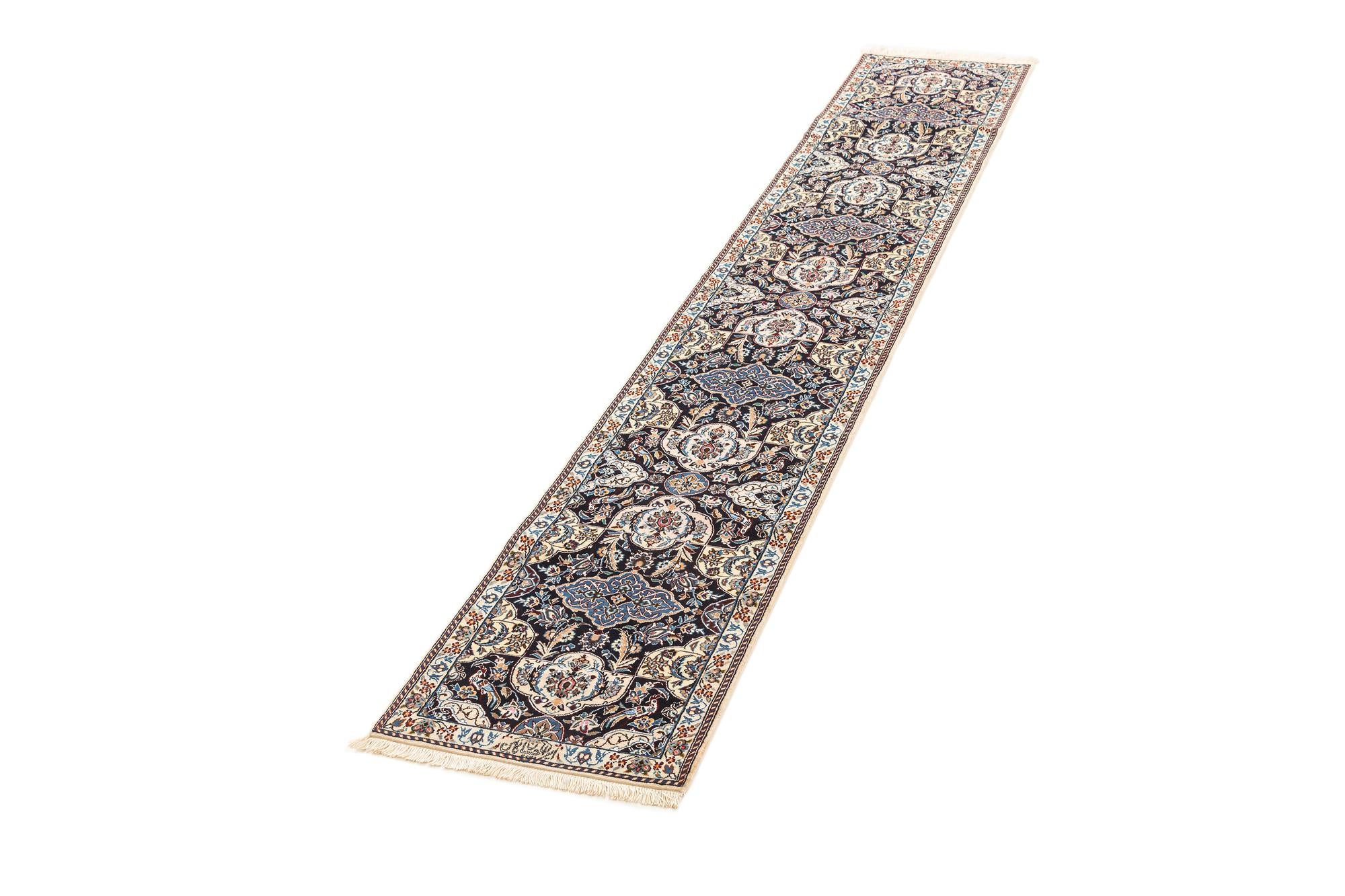 1' 7 x 9' 9 Hand Knotted Nain Rug