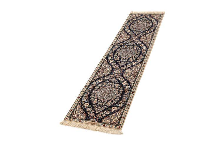 1' 7 x 6' 6 Hand Knotted Nain Rug