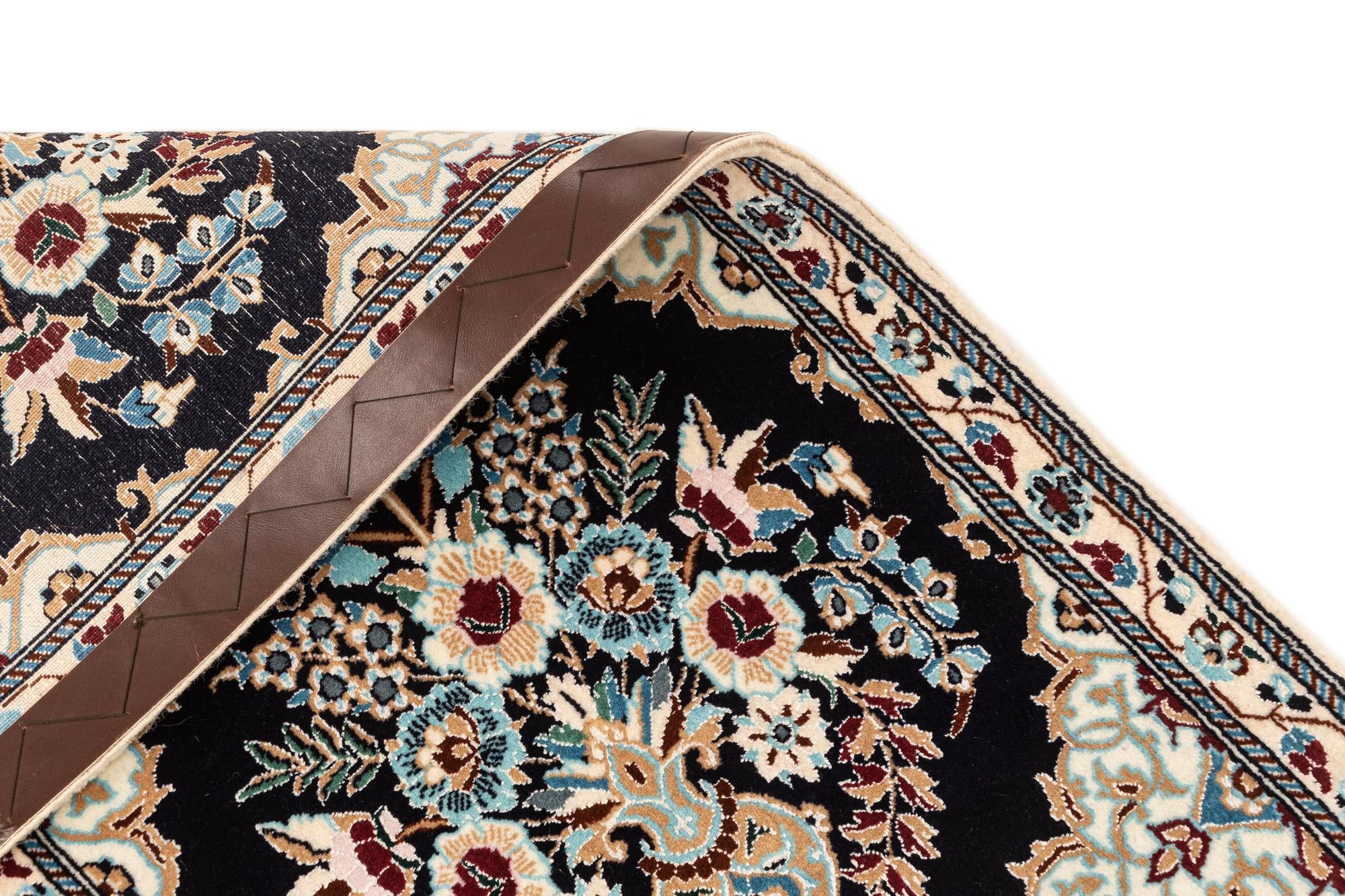 1' 8 x 6' 8 Hand Knotted Nain Rug
