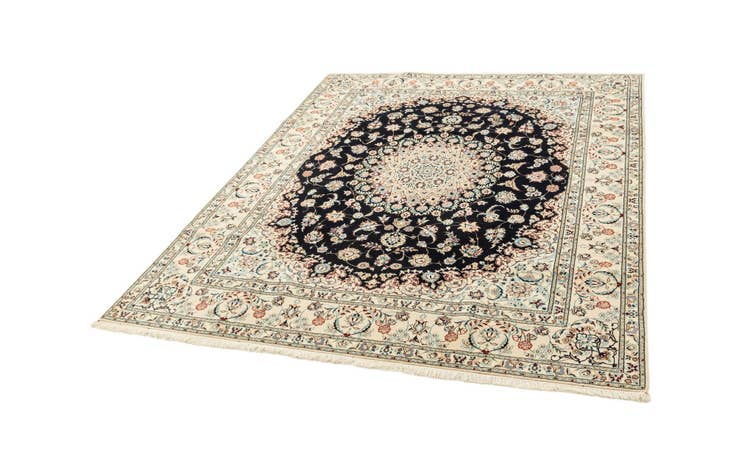 Detail image of 6' 6 x 7' 10 Nain Rug