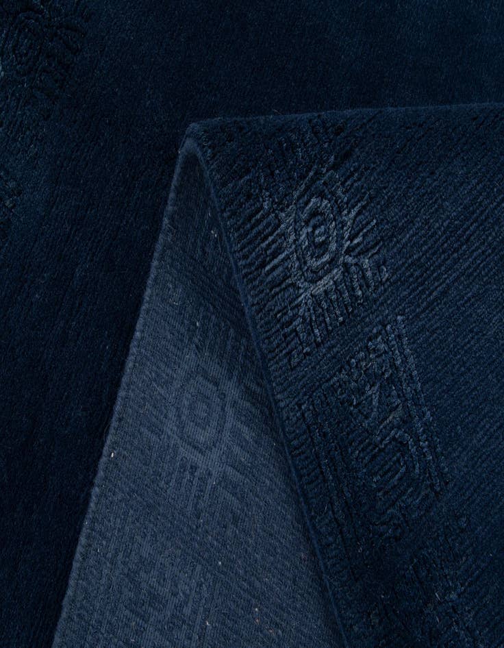 Detail image of 4' 9 x 6' 8  Hand Knotted Nepal Rug