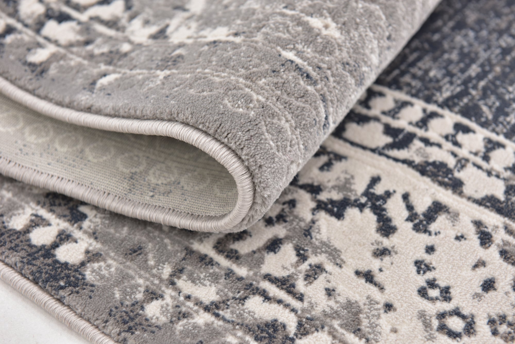 5' x 8' 2 New Vintage Rug