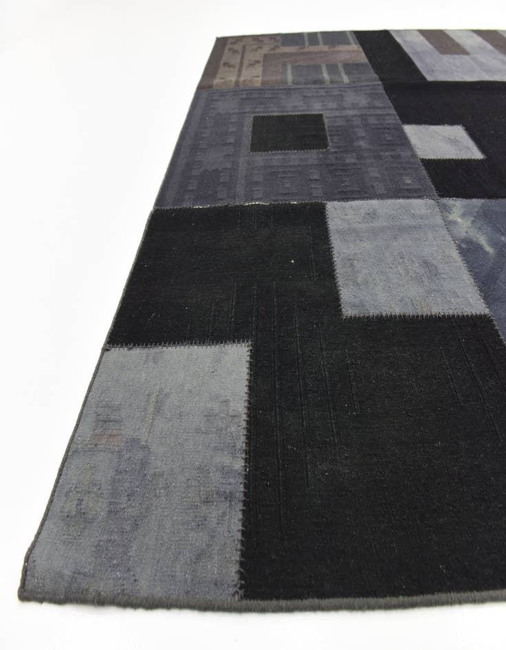 Detail image of 7' 2 x 9' 10 Hand Woven Patchwork Wool Rug