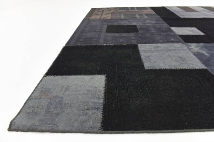 Detail image of 7' 2 x 9' 10 Hand Woven Patchwork Wool Rug