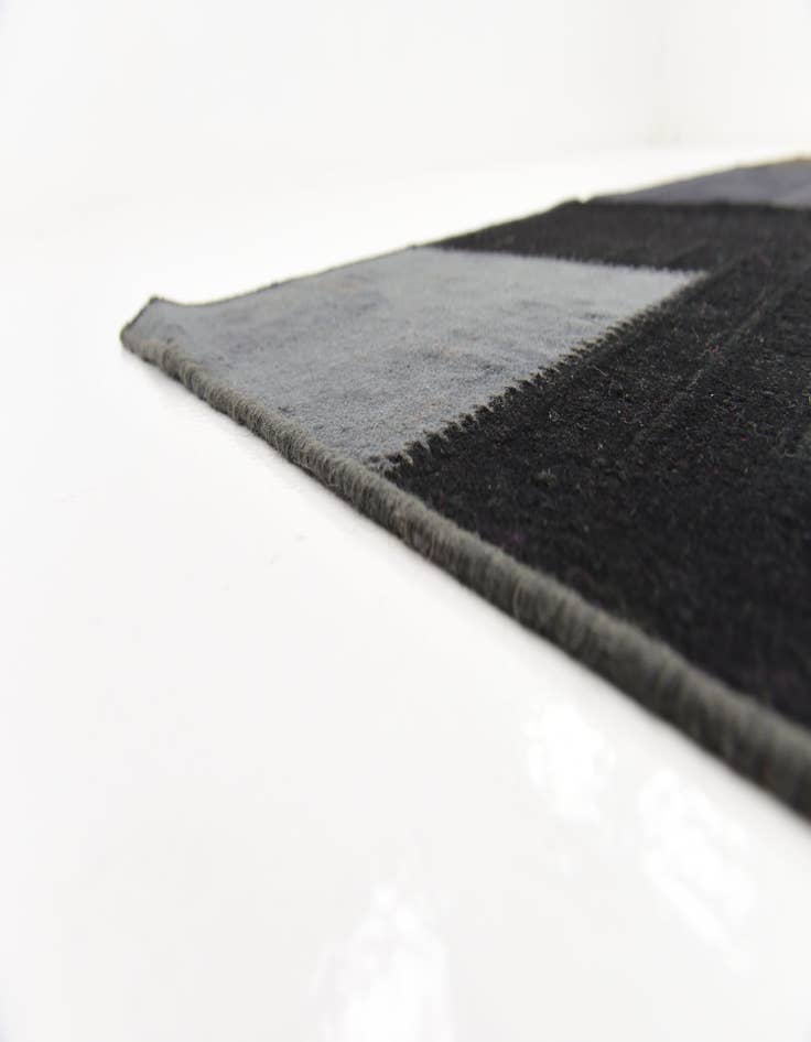 Detail image of 7' 2 x 9' 10 Hand Woven Patchwork Wool Rug