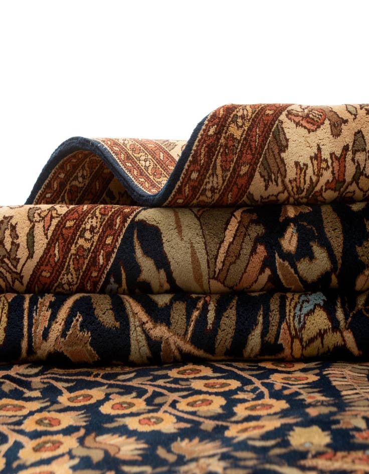 Detail image of 8' 1 x 10' 2 Peking Rug