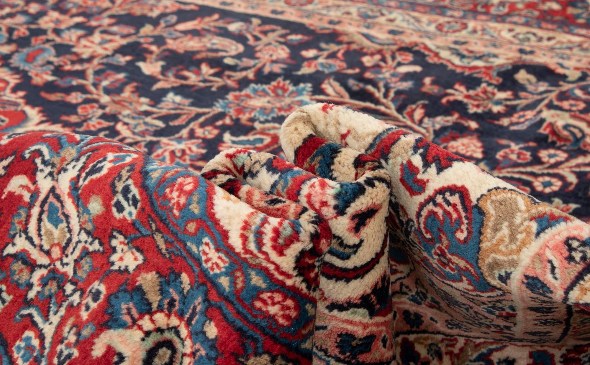 7' 1 x 9' 11 Hand Knotted Sarough Persian Wool Rug