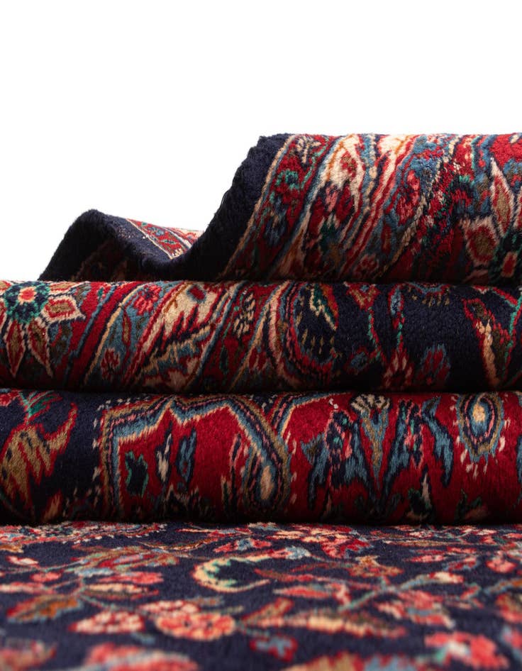 Detail image of 7' 2 x 10' 2 Sarouk Wool Rug