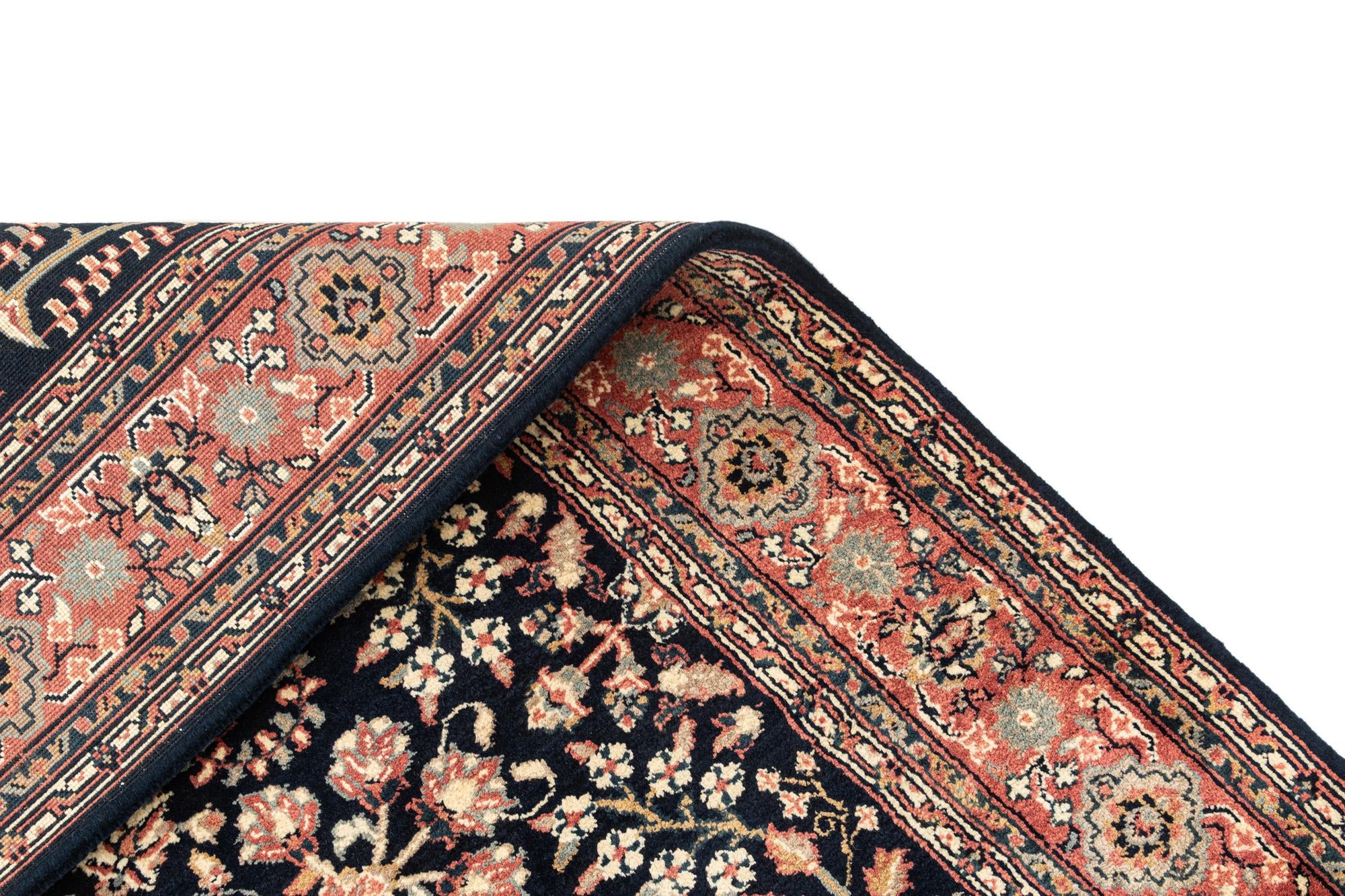 4' 8 x 6' 10 Sarouk Rug