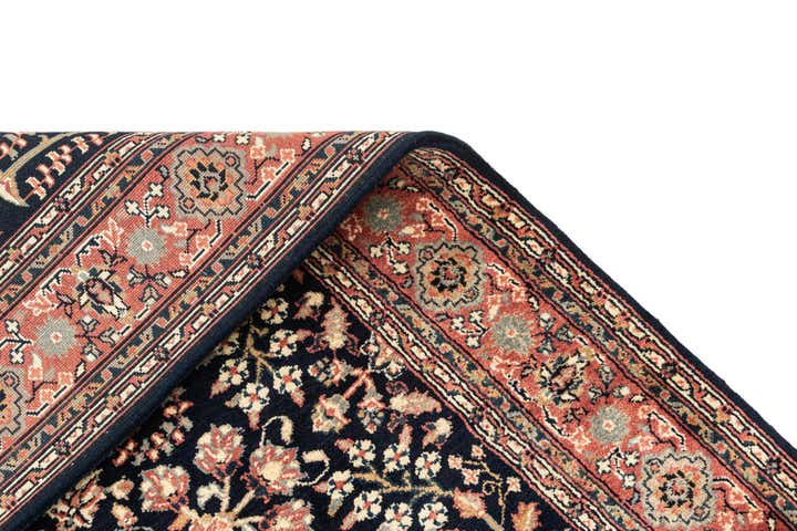 4' 8 x 6' 10 Sarouk Rug