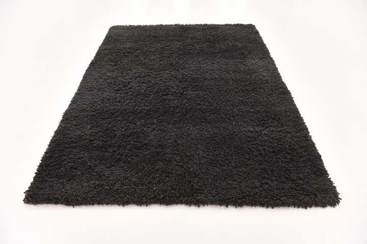 5' 6 x 7' 8 Solid Shag Rug