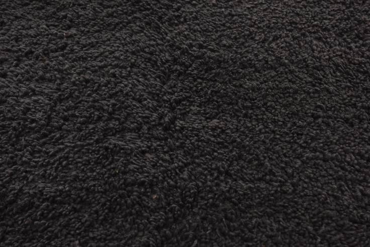 Detail image of 5' 6 x 7' 8 Solid Shag Rug