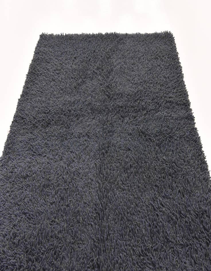 Detail image of 5' 6 x 7' 6 Solid Shag Rug