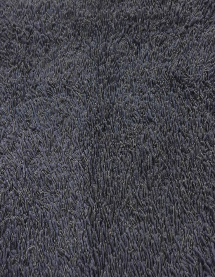 Detail image of 5' 6 x 7' 6 Solid Shag Rug