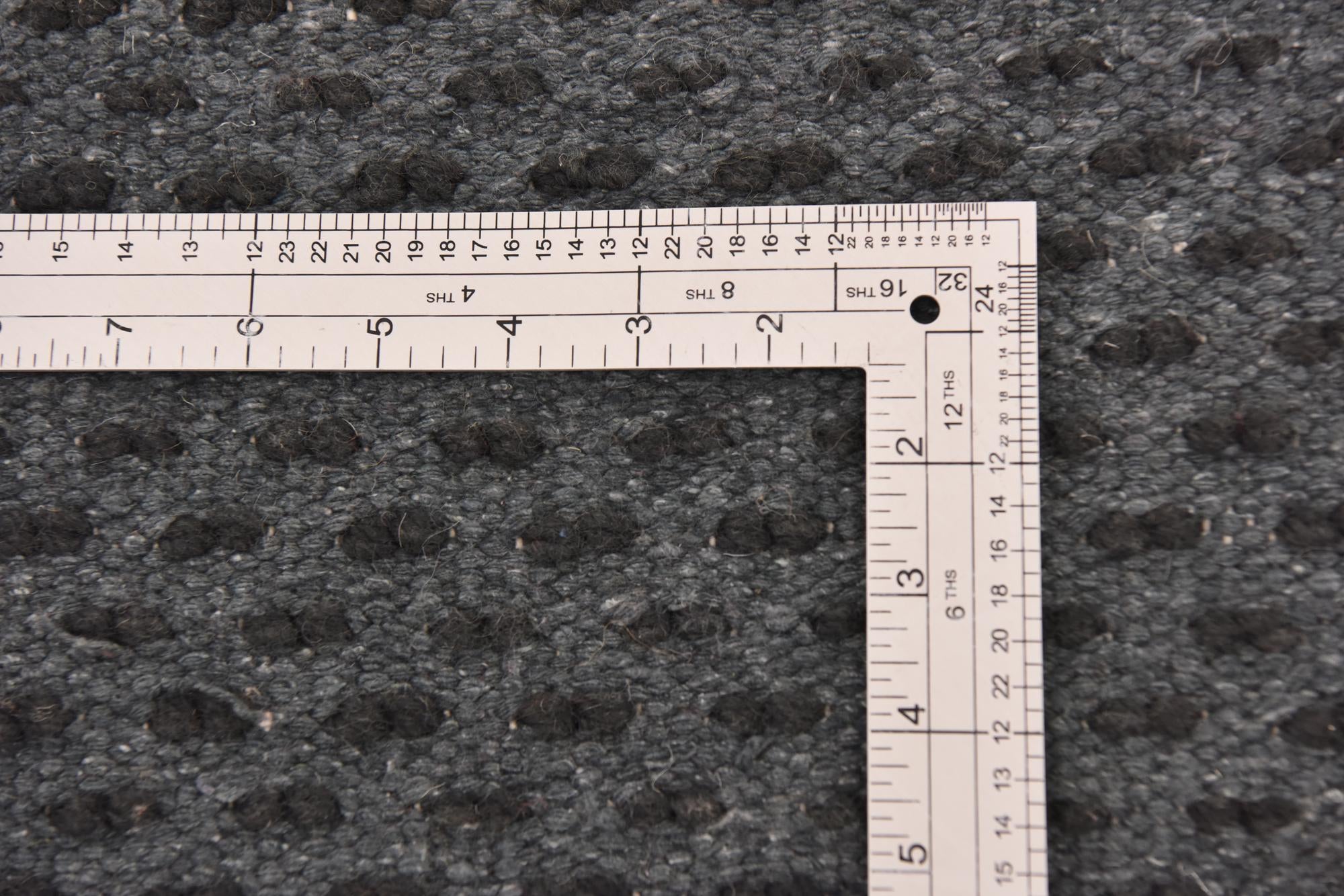 5' 7 x 7' 7 Solid Shag Rug
