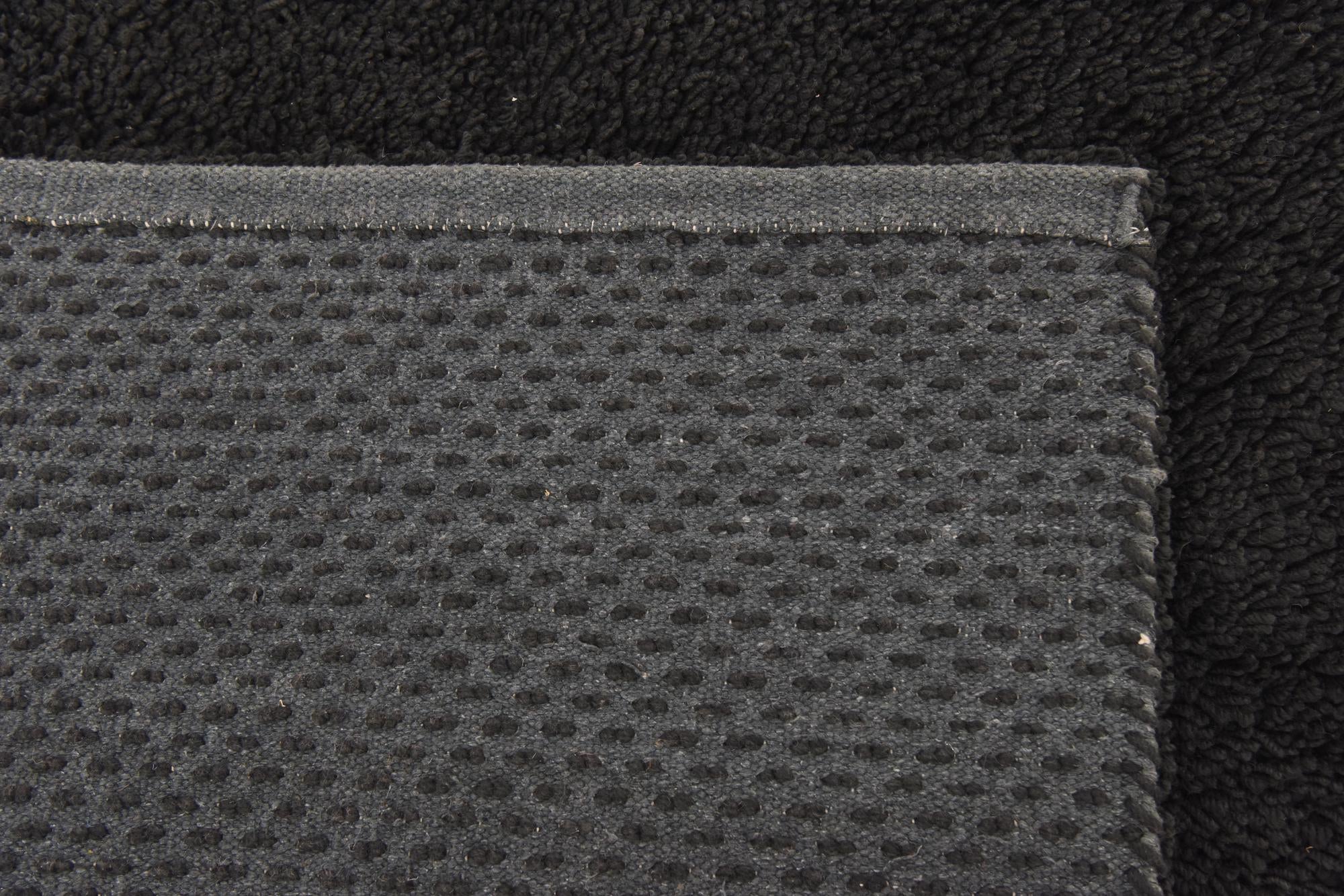 5' 7 x 7' 7 Solid Shag Rug