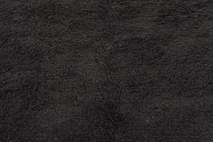 5' 7 x 7' 7 Solid Shag Rug