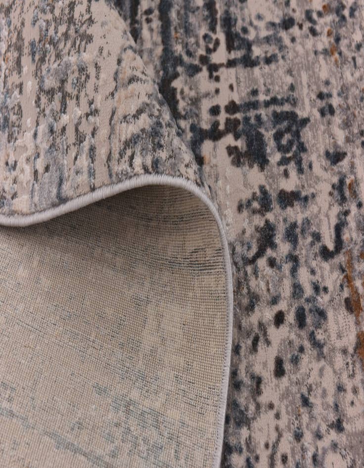 Detail image of 5' 4 x 7' 2 Spectrum Rug