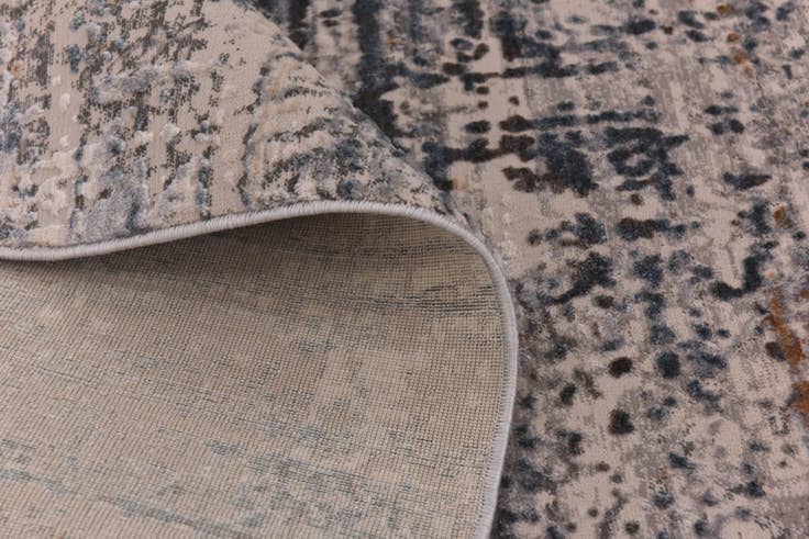 Detail image of 5' 4 x 7' 2 Spectrum Rug