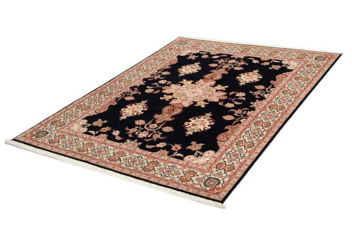 5' x 6' 11 Tabriz Rug