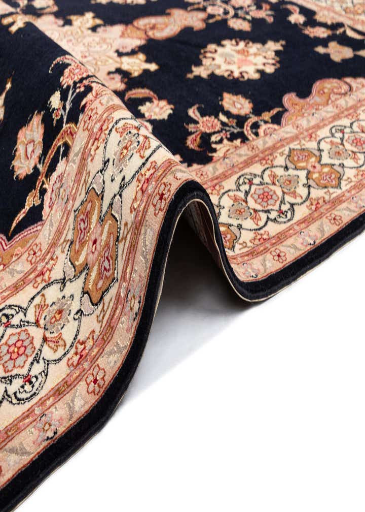 5' x 6' 9 Tabriz Rug