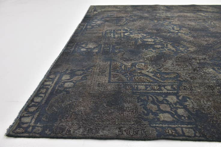 Detail image of 8' x 11' 3 Hand Knotted Ultra Vintage Persian Wool Rug