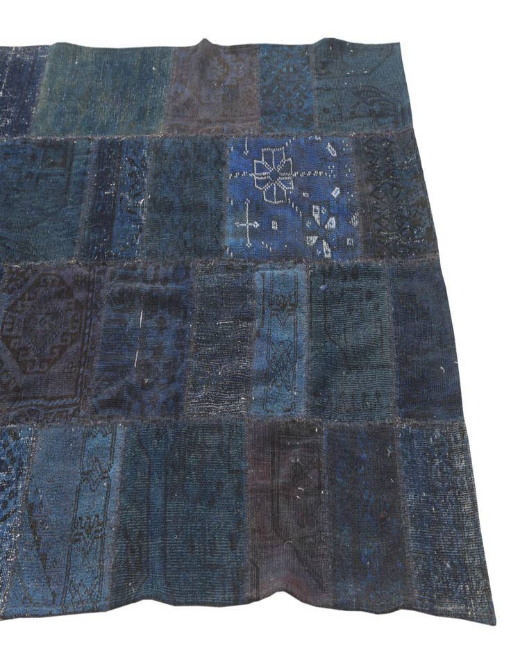 Detail image of 4' 4 x 6' 7  Hand Knotted Ultra Vintage Persian Wool Rug