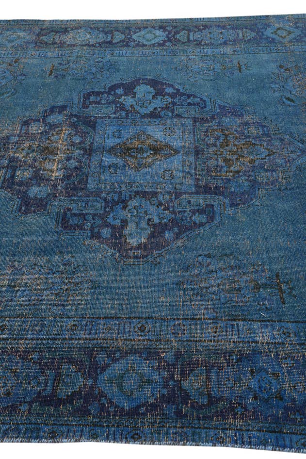 Detail image of 205cm x 275cm Hand Knotted Ultra Vintage Persian Wool Rug