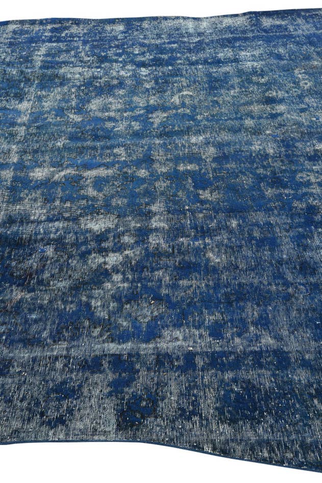 Detail image of 9' 6 x 12' 8 Hand Knotted Ultra Vintage Persian Wool Rug