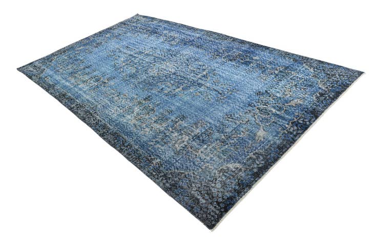 Detail image of 6' x 9' 11 Ultra Vintage Wool Rug