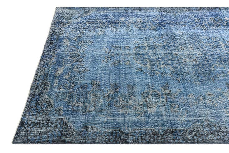 Detail image of 6' x 9' 11 Ultra Vintage Wool Rug