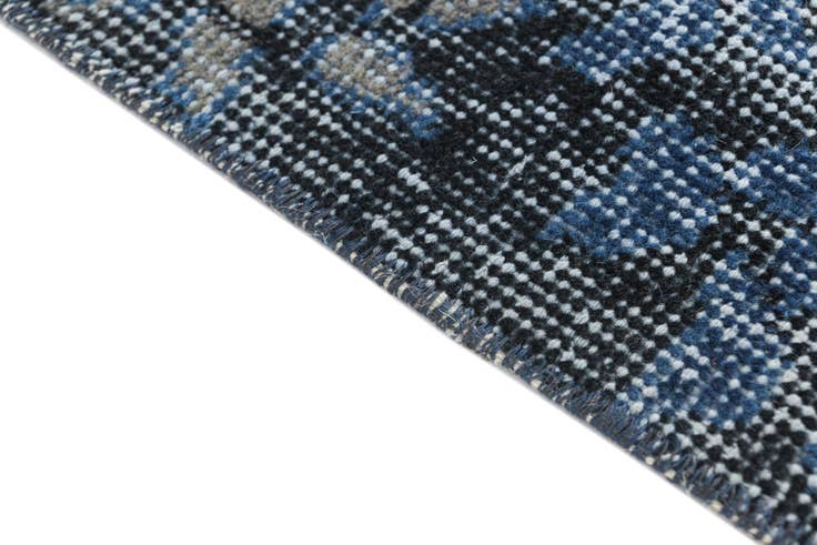 Detail image of 6' x 9' 11 Ultra Vintage Wool Rug