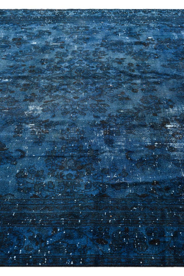 Detail image of 9' 10 x 13' 1 Hand Knotted Ultra Vintage Persian Wool Rug