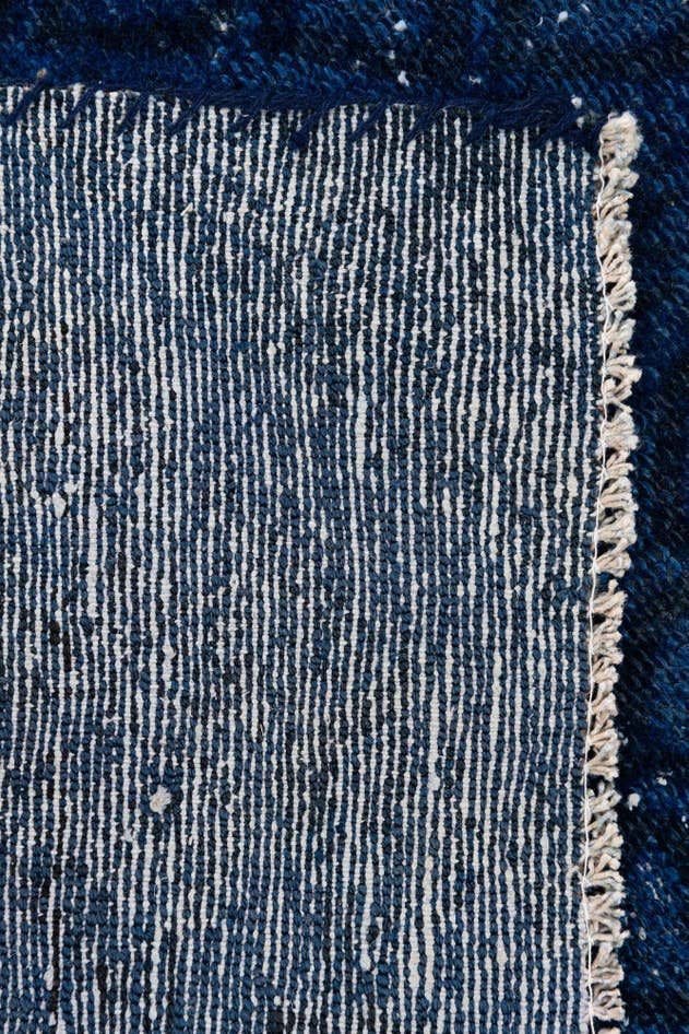 Detail image of 2' 6 x 4' 7 Hand Knotted Ultra Vintage Persian Wool Rug