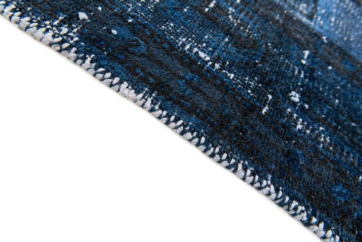 Detail image of 4' 4 x 7' 3 Hand Knotted Ultra Vintage Persian Wool Rug