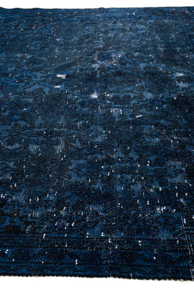 Detail image of 7' x 9' 9 Hand Knotted Ultra Vintage Persian Wool Rug