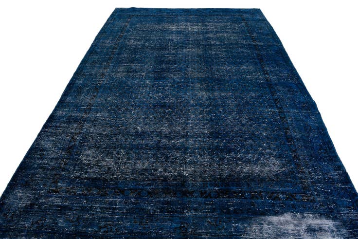 Detail image of 6' 6 x 9' 8 Hand Knotted Ultra Vintage Persian Wool Rug