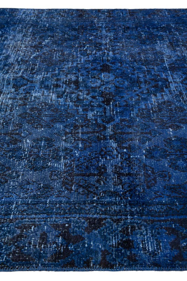 Detail image of 4' x 6' 5 Hand Knotted Ultra Vintage Persian Wool Rug