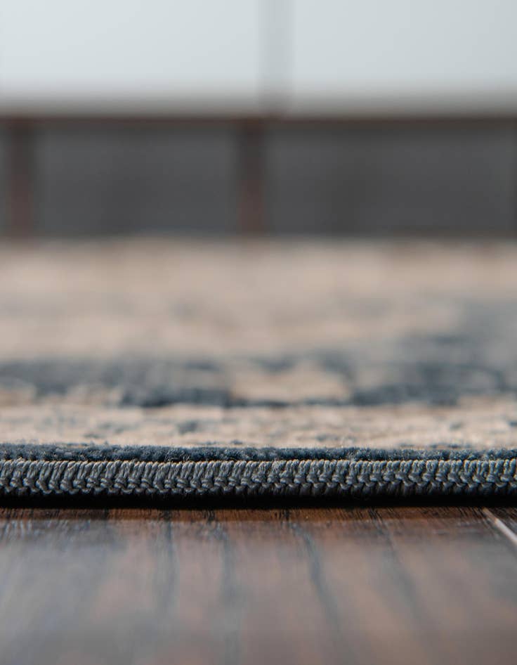 Detail image of 6' x 9' Villa Rug