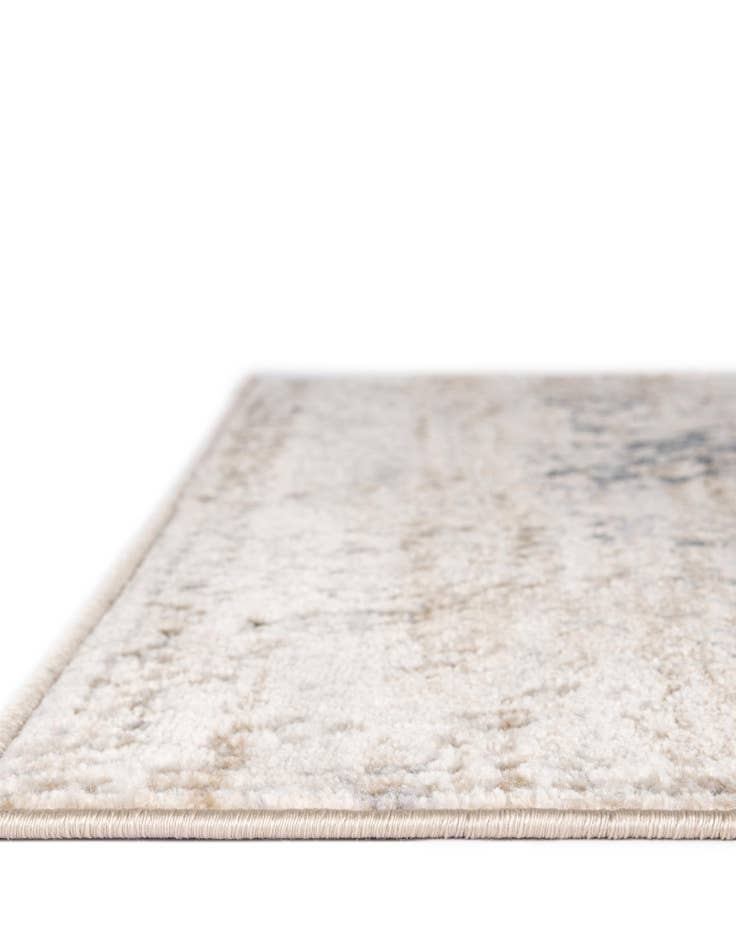 Detail image of 2' x 3' Villa Rug